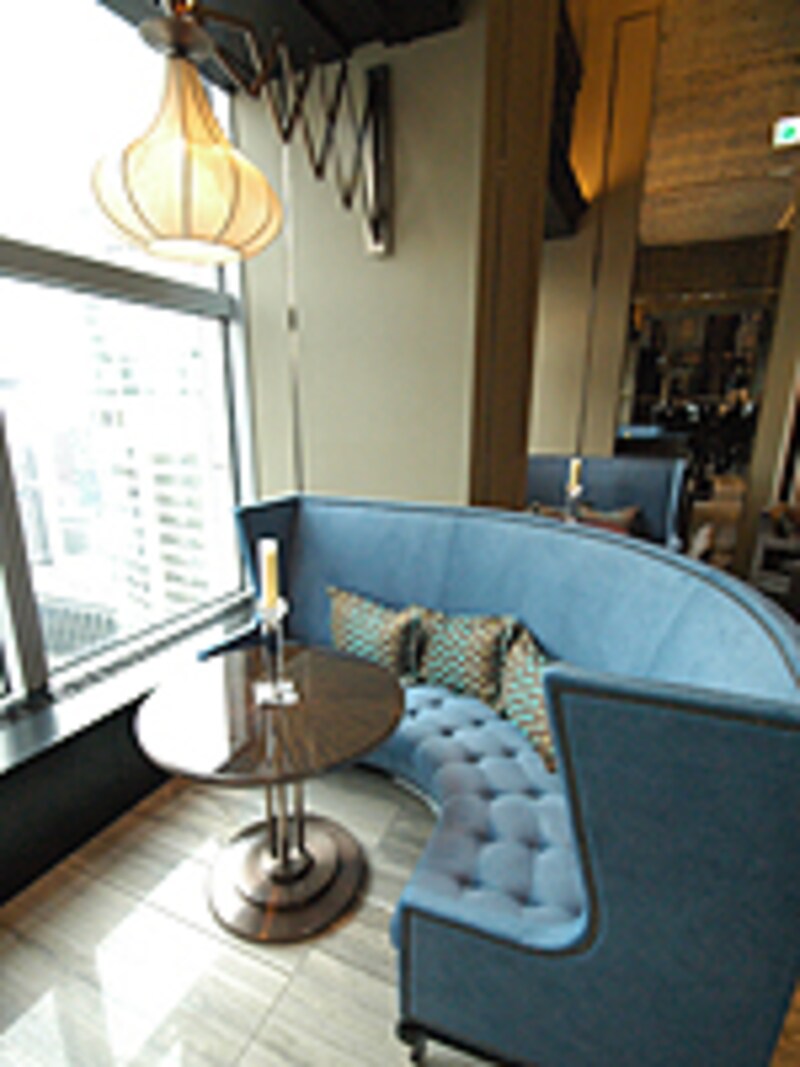 シャングリ・ラ ホテルのレストラン「ピャチェーレ」ソムリエスイート