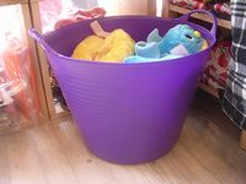 冬物のモコモコ・スリッパだってごそっと収納可、なんでもござれ!