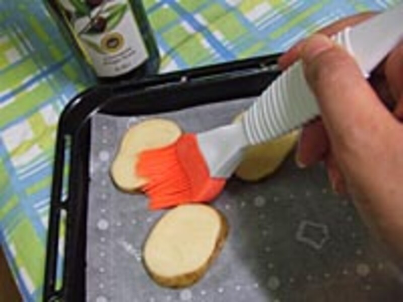 シリコーン製のはけもあります