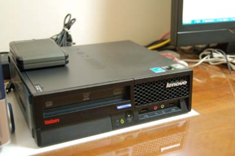 外付けハードディスクとパソコン
