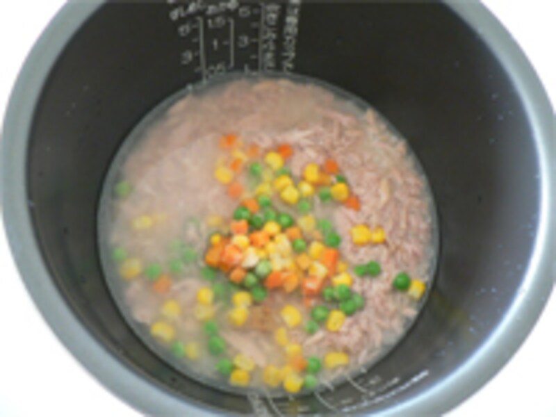 炊飯器をセット