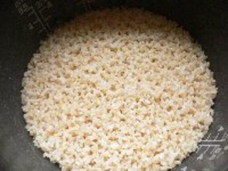 玄米ごはんの炊きあがり