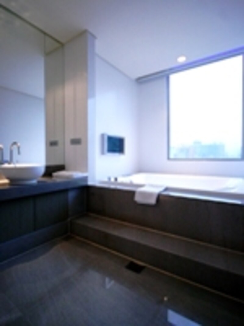 デラックスキングバスルーム