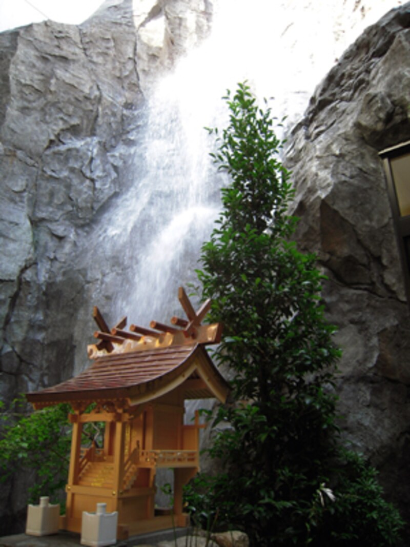 ラントラクトの滝