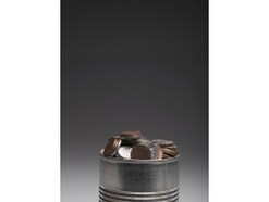 41歳独身、無職。この貯金ではパンだけかじる生活に…