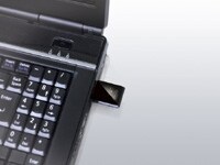 パソコンに無線LANが内蔵されていないときは子機が必要