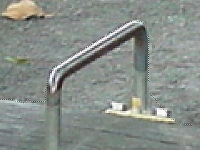 選択範囲から削除したい部分の輪郭を削除します