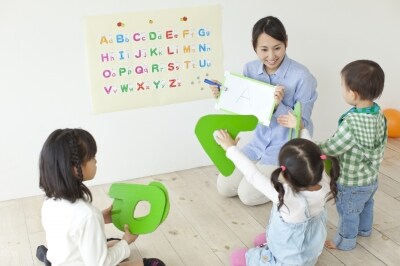 お子さんに合うローマ字表を選んで無料ダウンロード