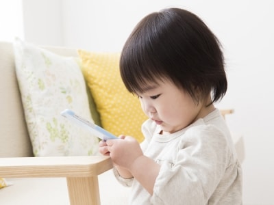赤ちゃんにとって周りにある全てのものが目新しいおもちゃ