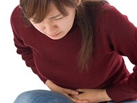 繰り返し起こる胃の痛み。ストレスではなく、ピロリ菌が原因かもしれません