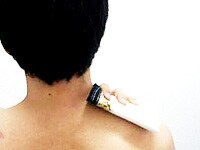 手軽な使い捨てカイロを使用します