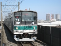 沿線が便利になり、開発が進んだことで混雑が続く埼京線。都内部では乗り換えが不便な駅も