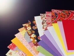 折り紙や美しい千代紙を無料ダウンロードできるサイト