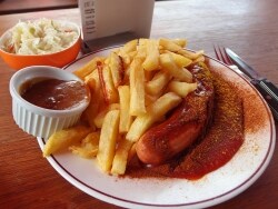 グルメなカレーソーセージ専門店／デュッセルドルフ