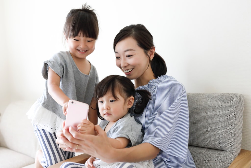 中学生・高校生にスマホを持たせる時のルールとテンプレートを紹介