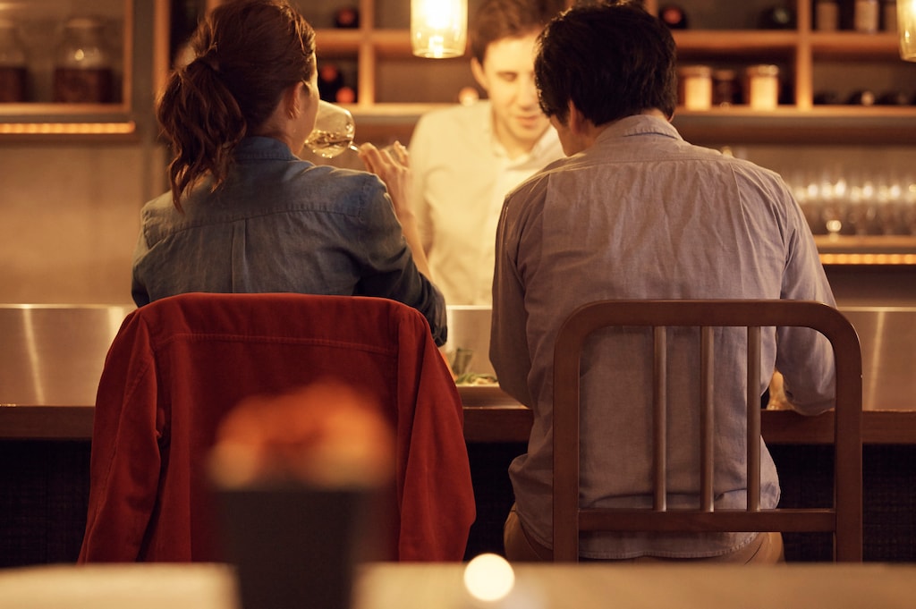 やってはいけない！初デートで女性がよく見ている男性の行動って？