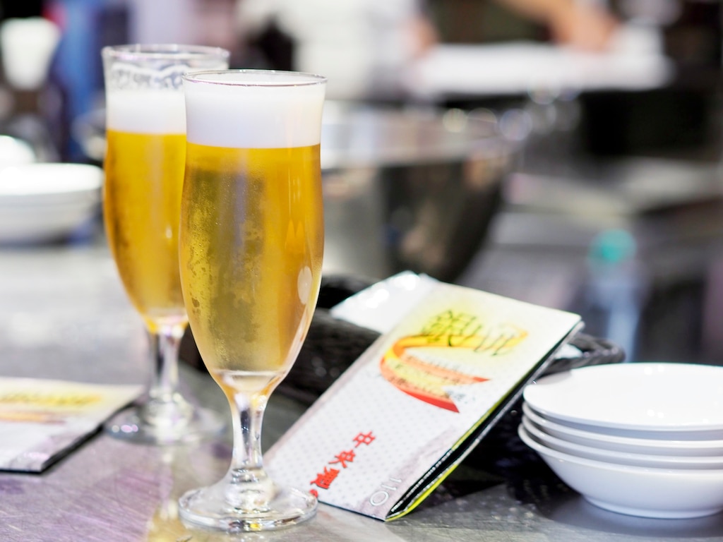 4軒巡りで4000円！銀座で食べ飲み歩き「銀バル」