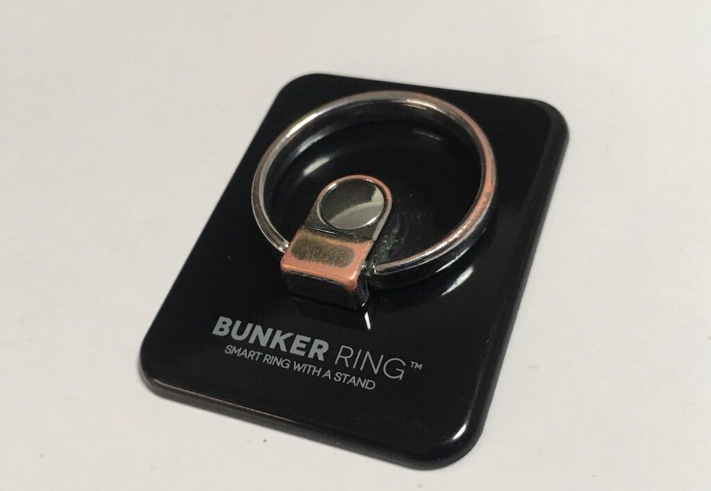 「BUNKER RING」でランニング中の手持ちスマホが快適に！