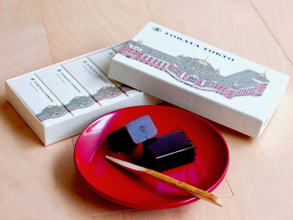 東京駅限定！手土産におすすめの「とらやの羊羹」