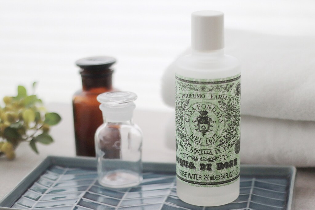まるでバラの花束！サンタマリアノヴェッラのローズウォーターは「癒しの芸術品」
