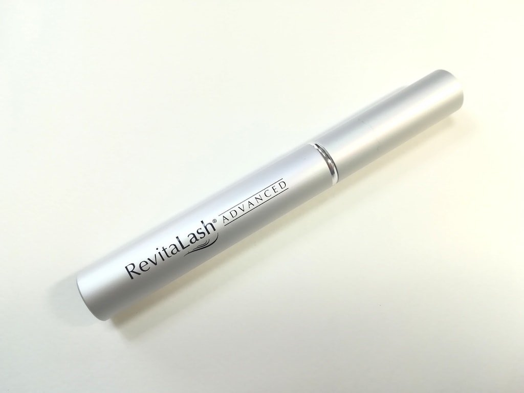 まつ毛美容液「リバイタラッシュ」のおすすめに使い方とは