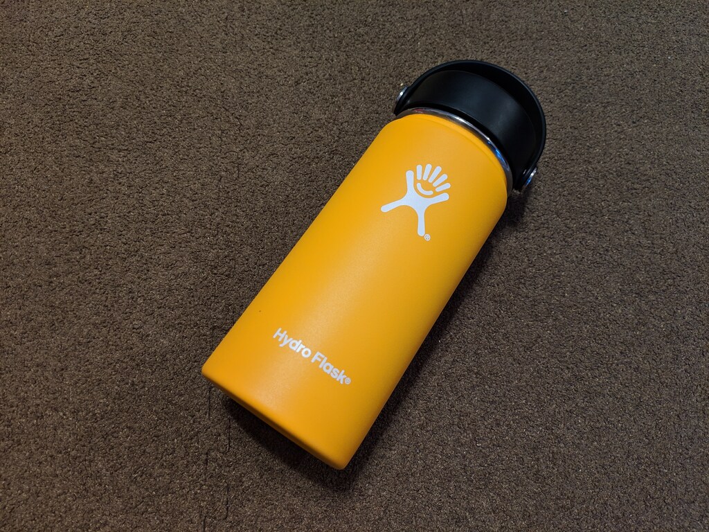 飲み口が広くて衛生的！スポーツから育児まで大活躍の水筒「ハイドロフラスク」