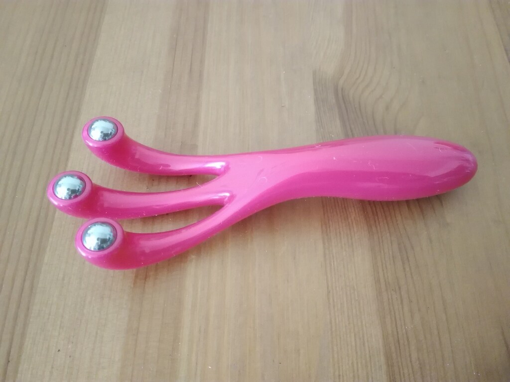 顔だけではもったいない「フェイシャルローラー」