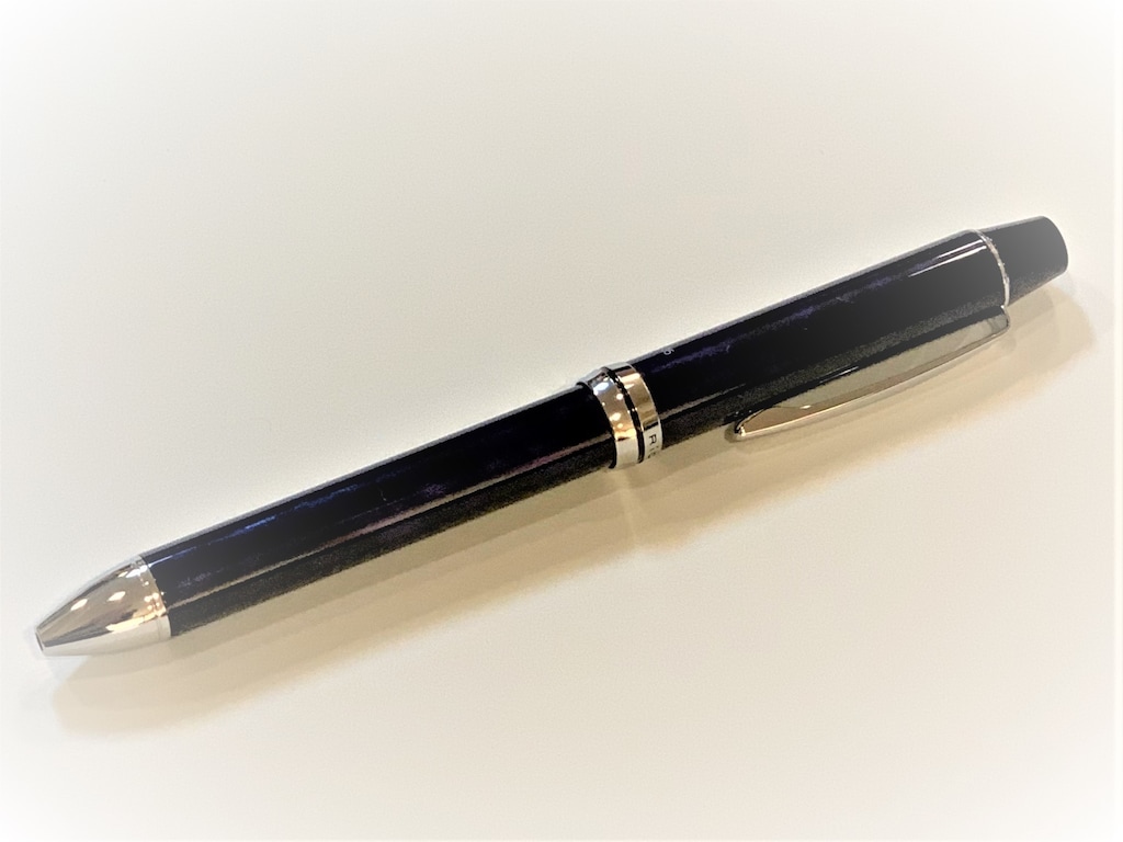 PILOT RiDGE 4+1 BLACK&GRAY 多機能ペン 子どもにリクエストしたい誕プレはパイロットの多機能ペン「4+1 RiDGE