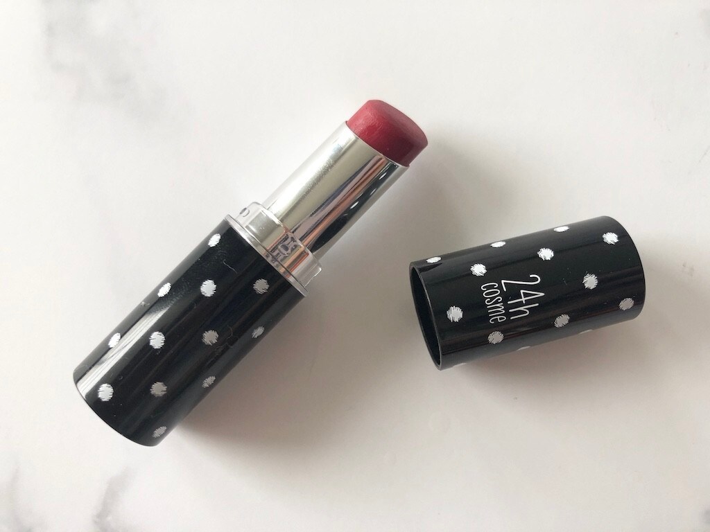 24hコスメのミネラルスティックカラーは旅行にも持っていきたい優れモノ