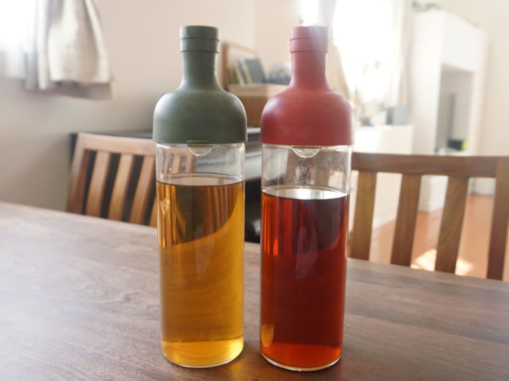 まるでワインボトル！おしゃれなHARIOの「フィルターインボトル」でおもてなし