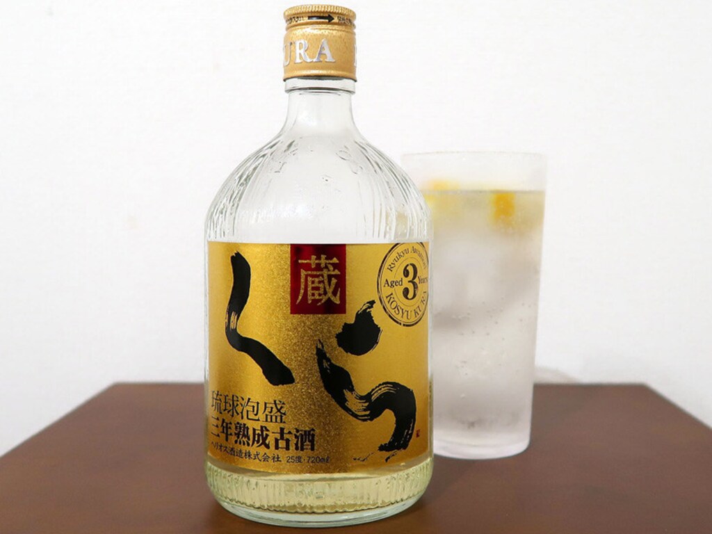 泡盛の入門編におすすめ！樽熟成の泡盛「くら」のハイボール