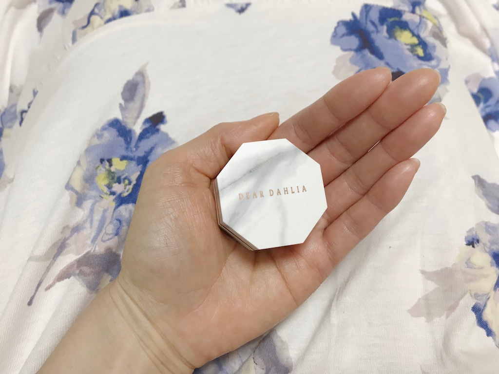 旅行コスメにおすすめ！保湿もできるコンパクトなマルチパレット