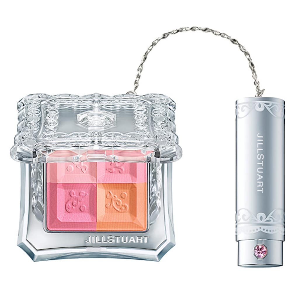 肌のくすみが気になるアラフォー女性に！ジルスチュアートの4色入りチーク