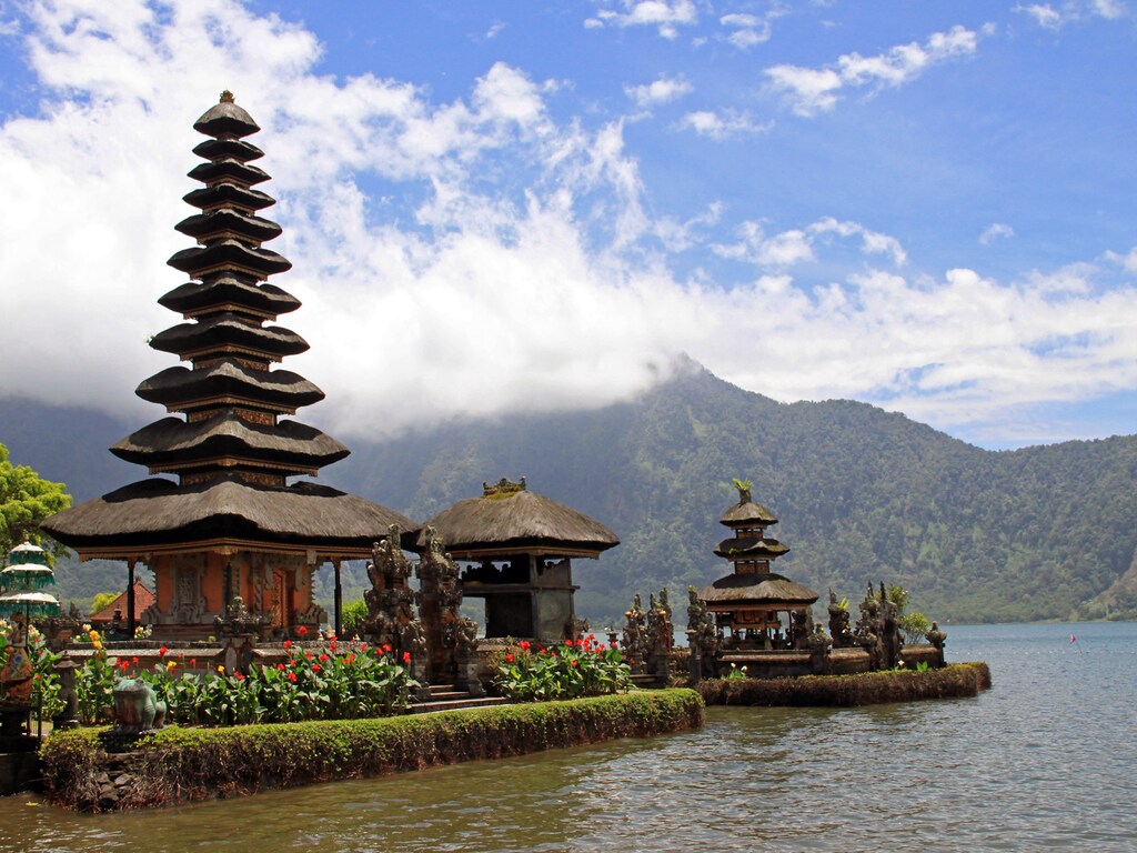 音楽認識アプリ「シャザム」なら旅先で知った曲の名前もすぐにわかる！