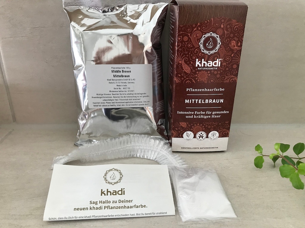 痛まない白髪染め！自然由来のヘナでできたオーガニックなヘアカラー