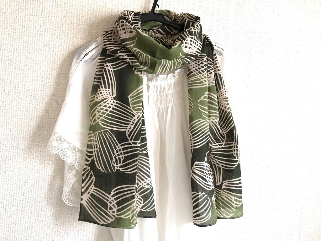 日焼け防止だけじゃない！にじゆらの「ガーゼスカーフ」が万能