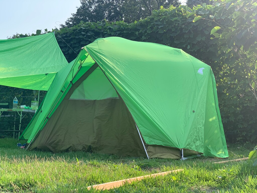 ファミリーキャンプにもおすすめ！モンベル「ムーンライトテント」