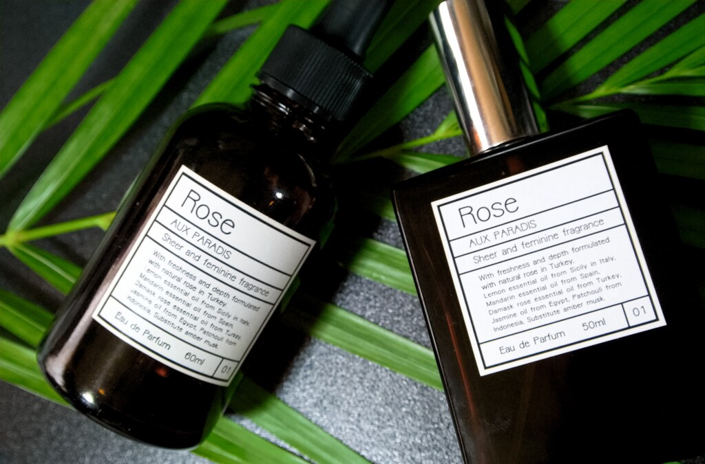 優しい香りが持続！天然香水オウ パラディの「オードパルファムローズ」