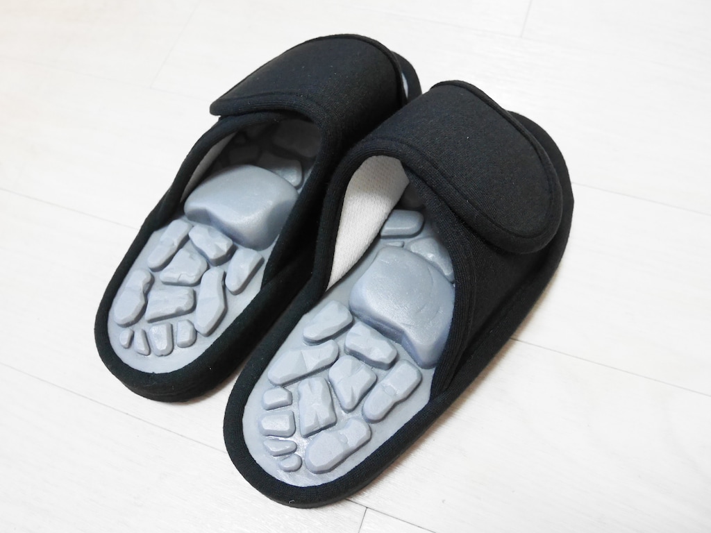 健康サンダルで足つぼや土踏まずを刺激！履くだけでマッサージ効果があるスリッパ