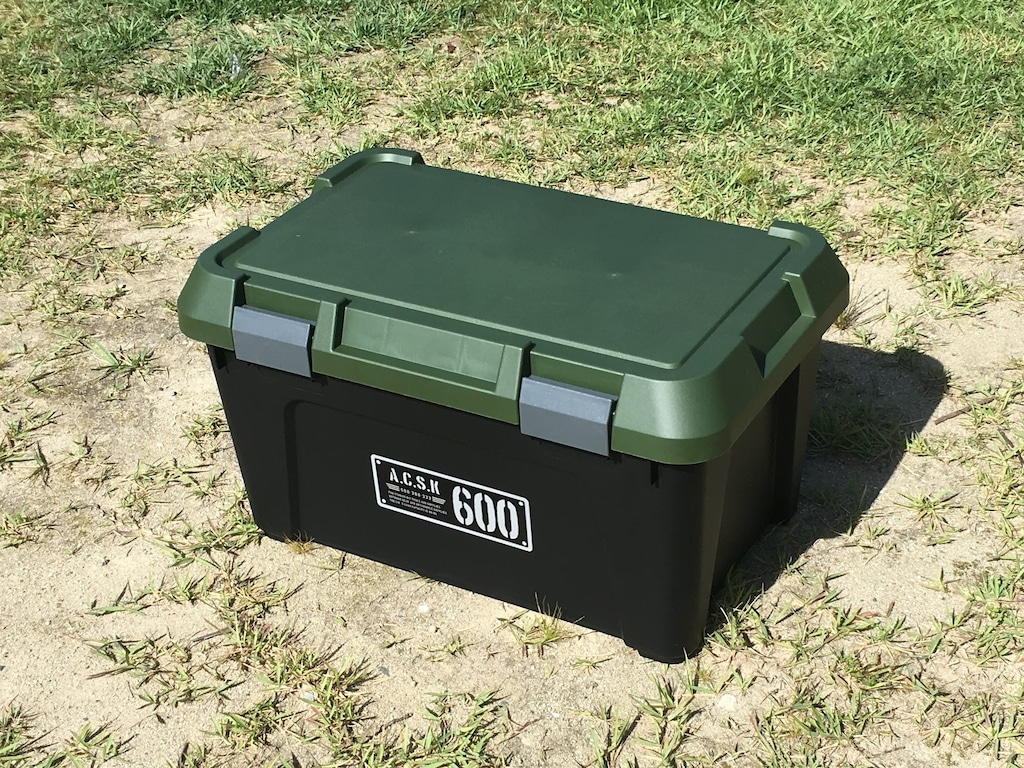 椅子やテーブルになる収納ボックス「アクティブストッカー」がアウトドアで大活躍