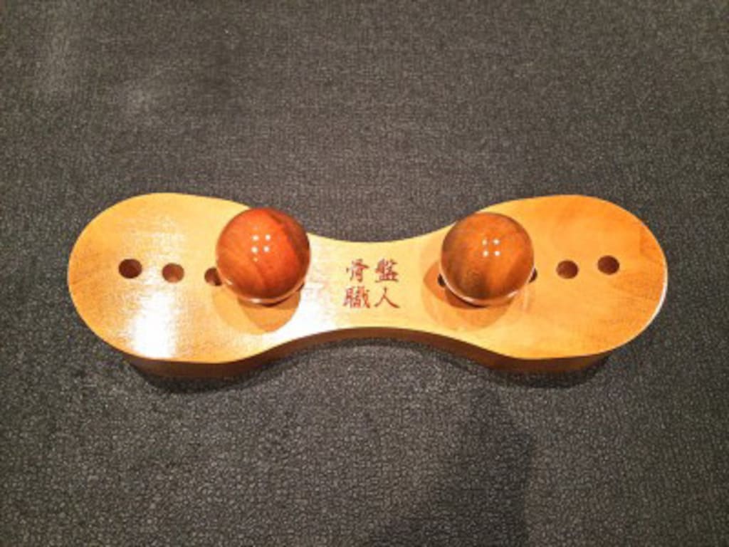 デスクワークで疲れた肩や腰に！セルフケアができる「骨盤職人」の使い方