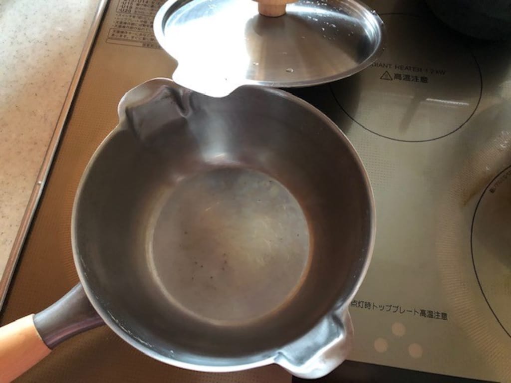 注ぎ口が大きいからこぼれない！ストレスフリーな「アイカタ 雪平鍋」