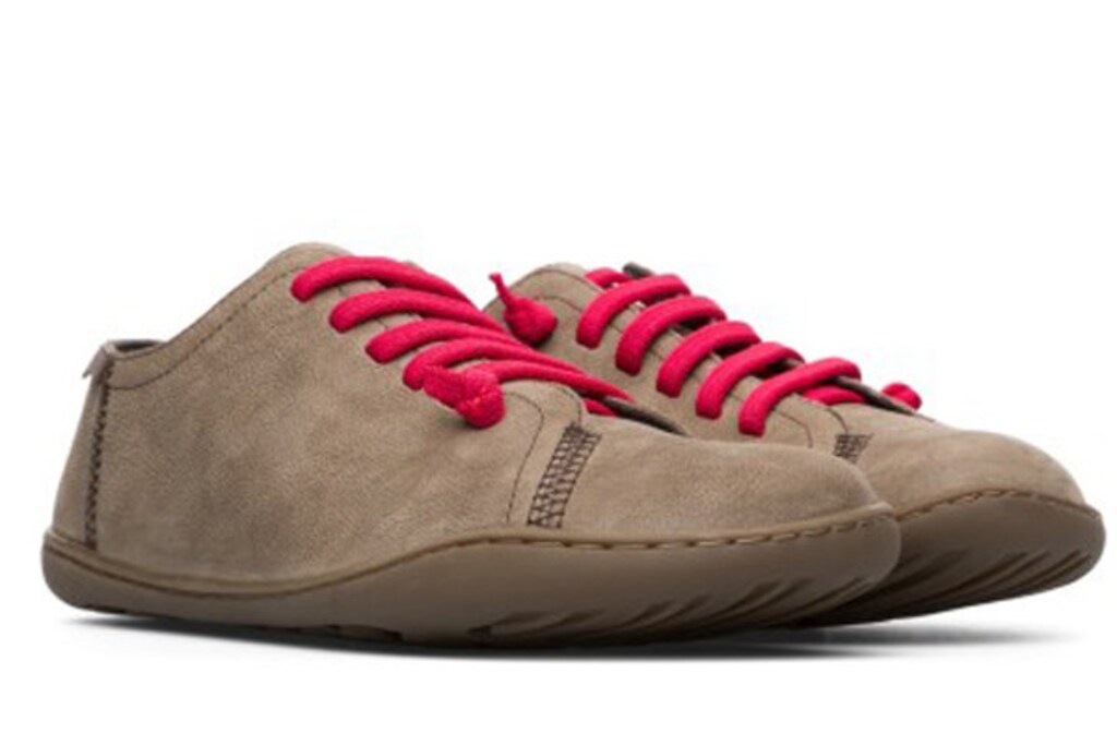 旅行にぴったり！海外の石畳の道も余裕で歩けるおしゃれシューズ