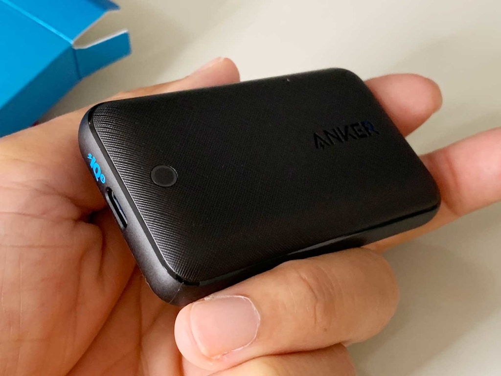 ノートパソコンもスマホもしっかり充電！AnkerのUSB PD対応充電器