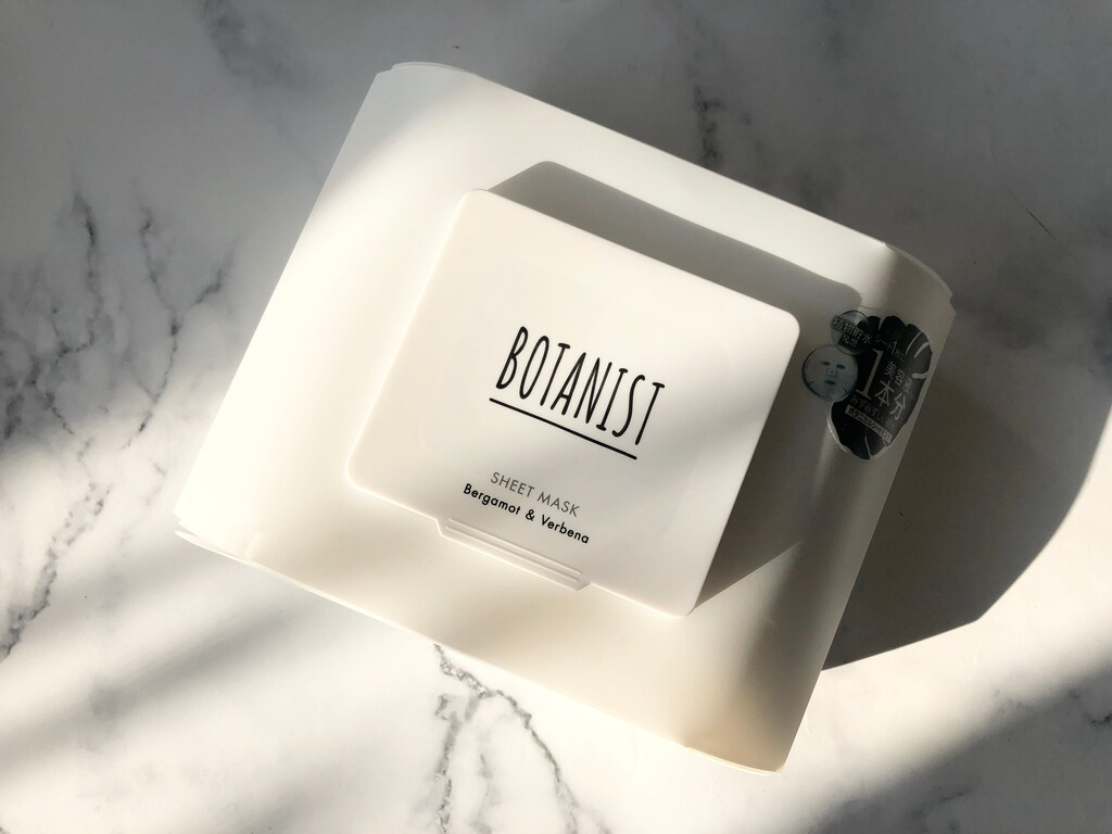 手軽に潤いをキープ！シャンプーで人気のボタニストのシートパック