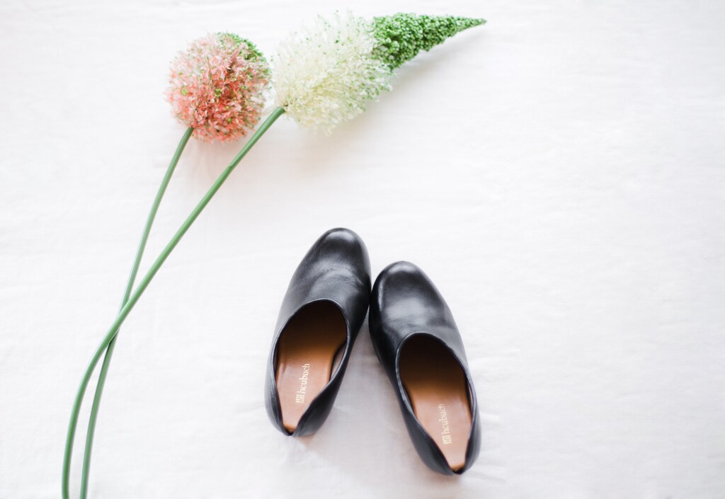 どんなシーンでもあうオシャレ靴！hcubuch（フーブ）の「はまぐりサボ」