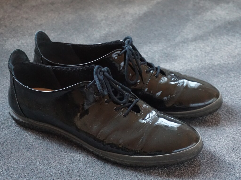 旅ライターが愛用！スピングルニーマの「VICHY」はスニーカー感覚で疲れ知らず！