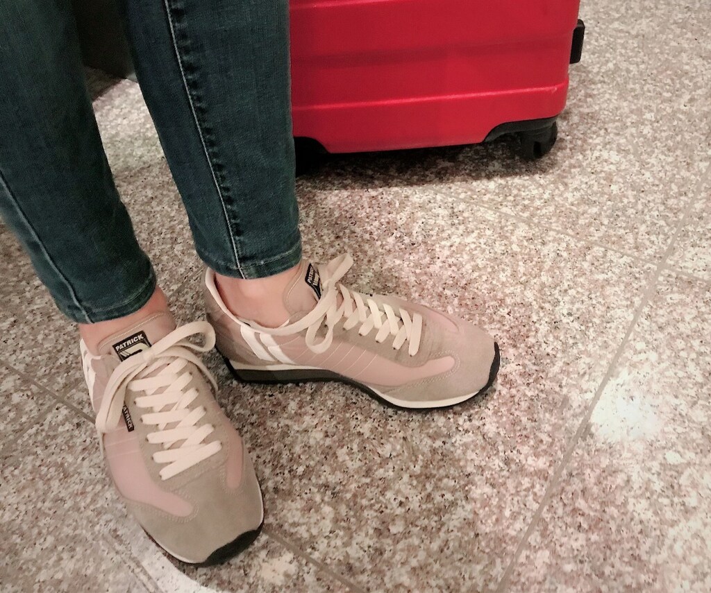 きれいめカジュアルで街を歩く！パトリックのスニーカー