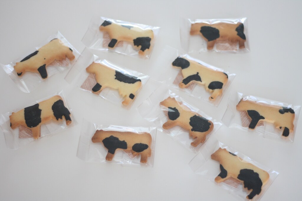 牛乳の美味しさを感じる北海道土産！ファームデザインズの「うしサブレ」