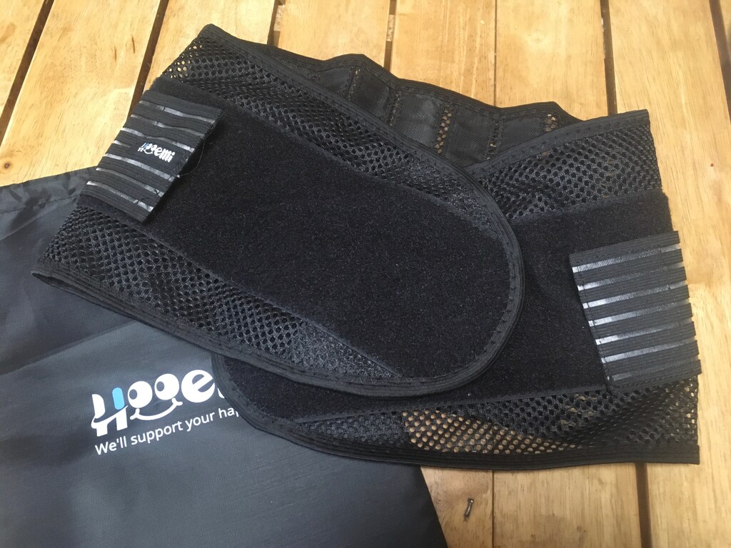 軽くて着膨れしないコルセット「hohoemiの腰ベルト」がおすすめ